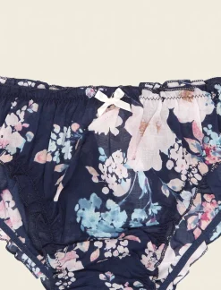 Alice Knicker