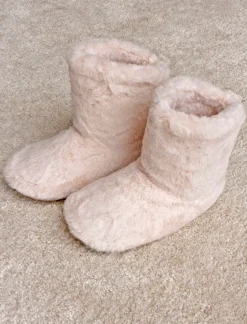 Fluffy Boot